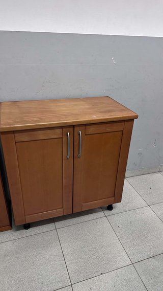 Vitrina de cocina de madera