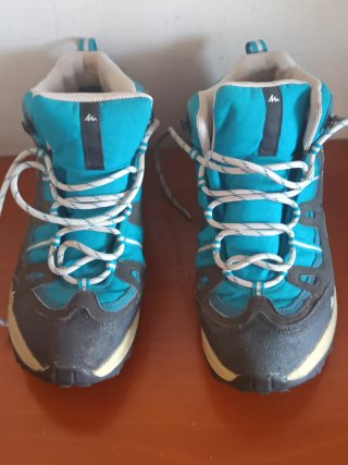 Botas Quechua Turquesa y Gris