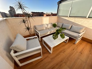 Conjunto de Terraza: Rinconera, Sillón y Mesa