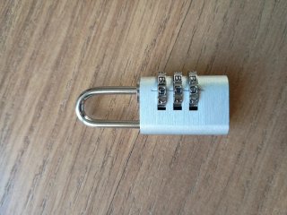 Nuevo Candado de Combinación Plateado