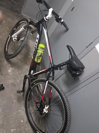 Bici de Montaña Trek 4900 con pack complementos