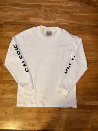 Camiseta Manga Larga Gallery Dept.