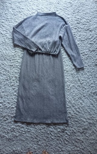 Conjunto de Jersey y Falda de Punto