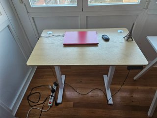 Mesa de escritorio elevable