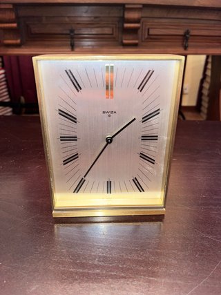Reloj de sobremesa Swiza
