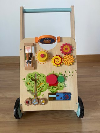 Andador de madera Montessori para bebé