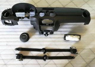 Kit airbag, cinturones y salpicadero Audi A1