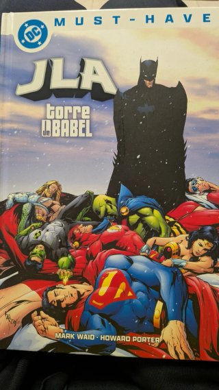JLA Torre de Babel Must-have