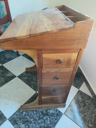 Escritorio Vintage de Madera