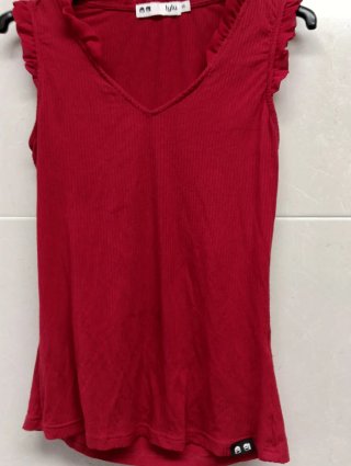 Camiseta sin mangas roja lylu talla S