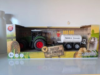 Tractor de Juguete con Remolque