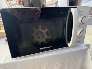 Microondas Orbegozo White Class