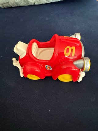 Coche de juguete de Mickey Mouse