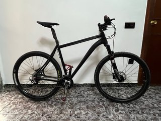 Bicicleta MTB 27.5 Aluminio RockShox Negra