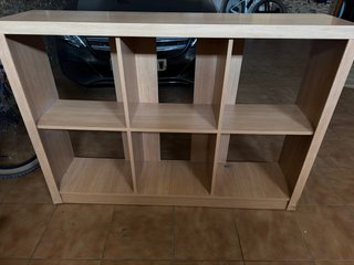 Estantería de madera