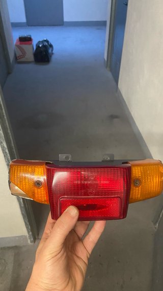 Piloto Trasero Vespino F9, f18