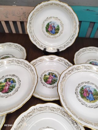 Set 12 Platos Hondos y 2 Bandejas Vintage