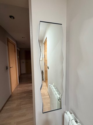Espejo de Pared con Diseño Ondulado