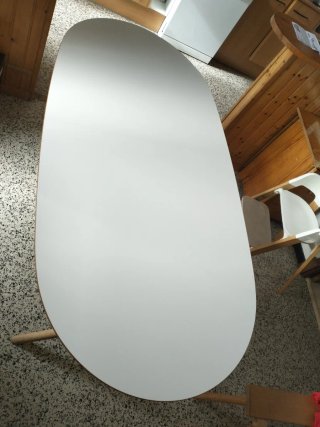 Mesa Ovalada Blanca