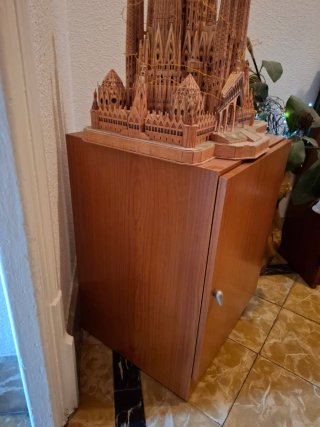 Armario auxiliar compacto de madera