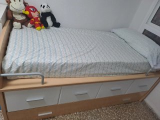 Cama de 90 con cajones inferiores