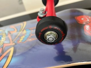 Dos skateboards marca Tijuana