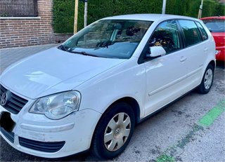 Volkswagen Polo Blanco. Año 2008. 115000 km