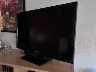 Televisor Samsung UE24H4003AW