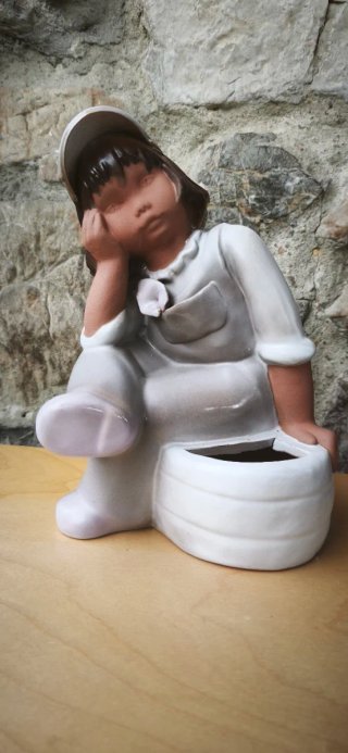 Figura Decorativa Niña Estilo Vintage
