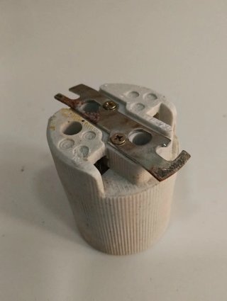 17-Portalámparas de cerámica