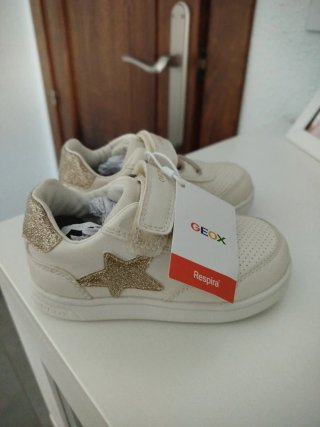 Zapatillas Geox Niña Doradas