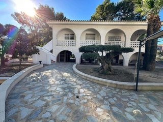 Chalet en alquiler en Los Balcones - Los Altos del Edén en Torrevieja