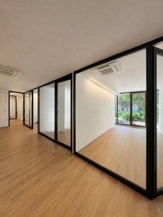 Local comercial en venta en Sant Antoni en Barcelona
