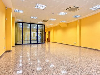 Local comercial en venta en Centre en Cornellà de Llobregat