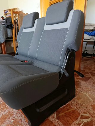 Asientos traseros Volkswagen Caddy Maxi 2011