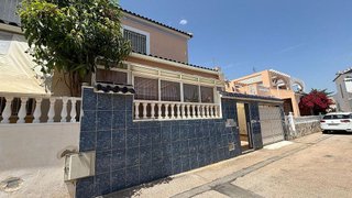 Casa adosada en alquiler en Los Balcones - Los Altos del Edén en Torrevieja