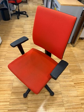 16 Sillas de Oficina Giratorias Regulables