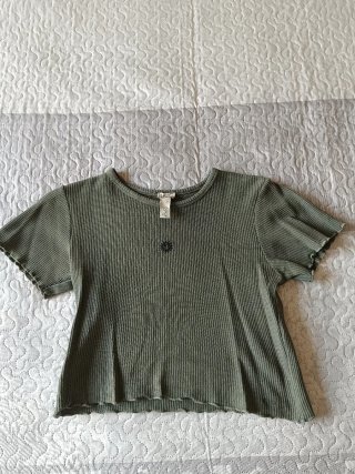 Camiseta verde de canalé