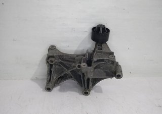 Renault 136273 soporte 117105124r trafic l1h1 2,7t