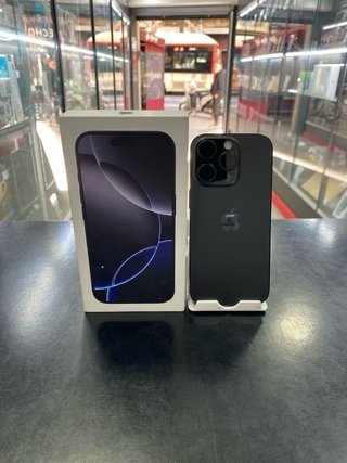 iPhone 16 Pro 256GB Negro Titanio