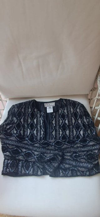 Elegante torera de pedrería hecha en India