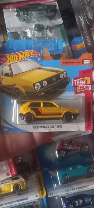 Hot Wheels Volkswagen Golf MK2