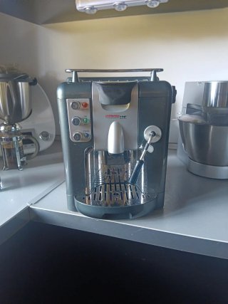 Cafetera expreso Capmatic
