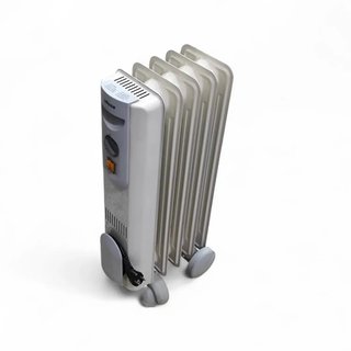 RADIADOR DE ACEITE  UFESA FD 8212 4 CELDAS