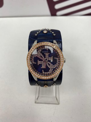 Reloj pulsera señora GUESS Heartbreaker