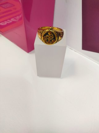 Anillo acero dorado con simbolo de ancla T25