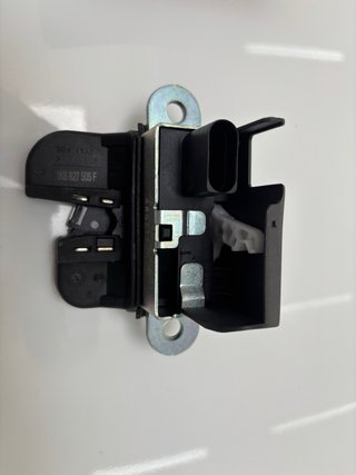 Cerradura Portón Trasero Volkswagen Golf V