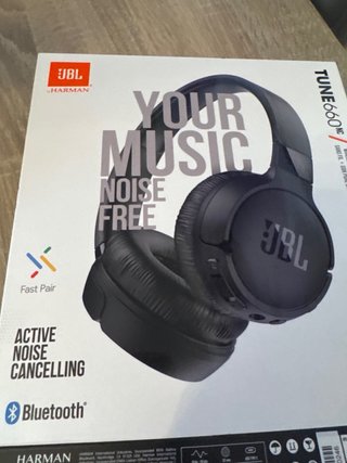 Auriculares JBL Tune 660NC