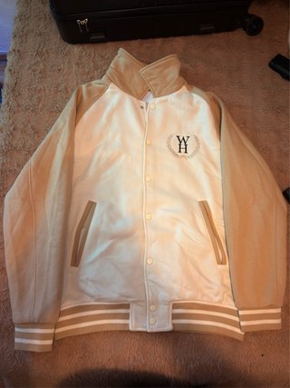 Chaqueta tipo varsity Bershka