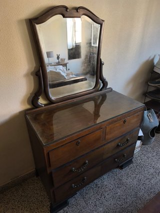 Cómoda de Madera con Espejo
